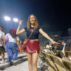 Meet your Posher, Joanna